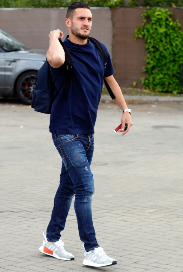 イニエスタもいるぞ！スペイン代表選手たちの「私服ファッション」を見る｜写真8