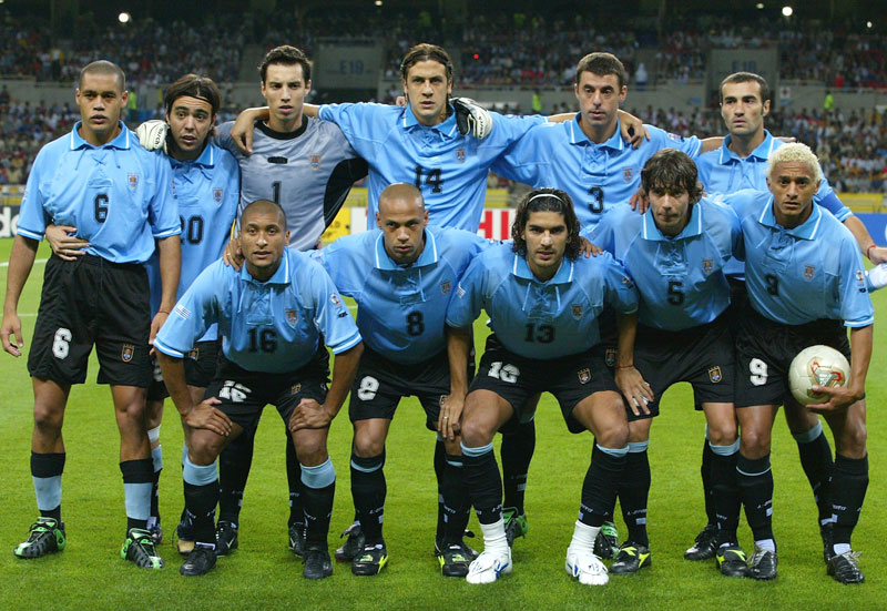 超厳選！ウルグアイ代表「歴代最高のユニフォーム」5着を選んでみた｜写真9