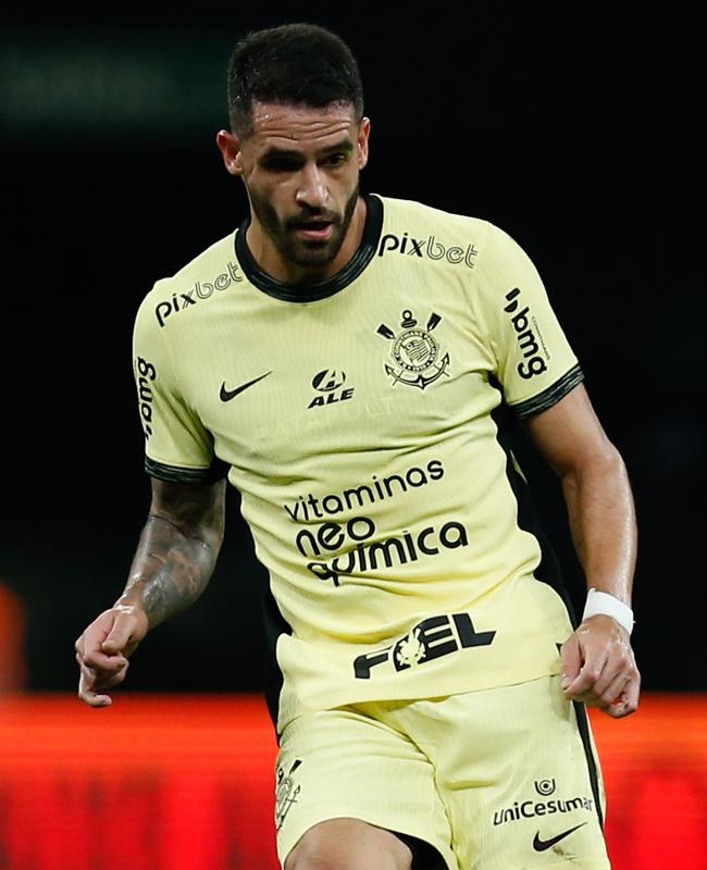 名門コリンチャンス、伝説選手ソクラテスを讃える最新ユニが登場　黄色に込めた「深い理由」とは｜写真6