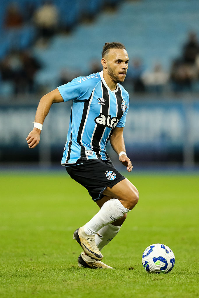 日本代表が対戦するブラジル、国内で「まだ現役を続けている」意外なスター選手5名｜写真5