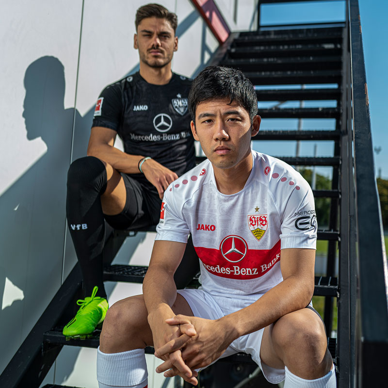 街の名所や懐かしユニをデザイン！シュトゥットガルト、2022-23「新ユニフォームまとめ」｜写真15