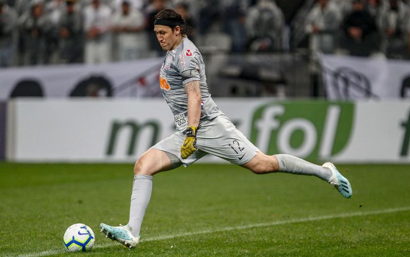 ウイイレ2020「フィジカル最強のGK」のTOP10｜写真4