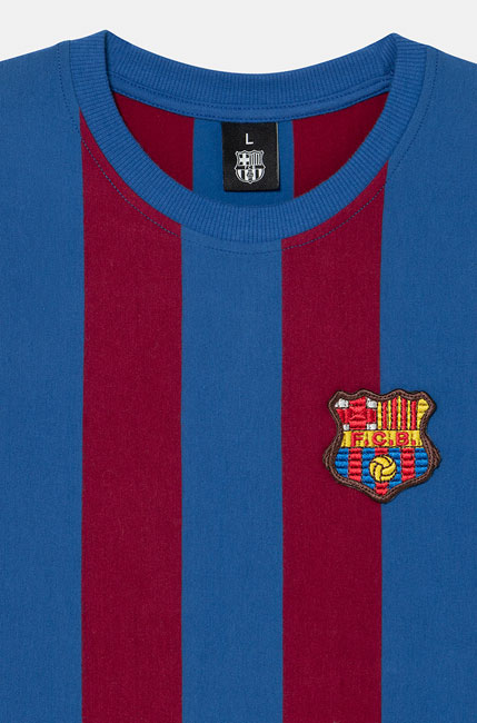 バルセロナ、クラブ公式の新作レトロジャージが登場！「鉄板ウェア」もご紹介｜写真4