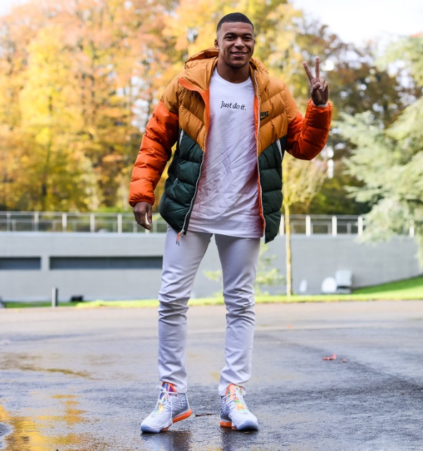 カンテがおしゃれ化？フランス代表選手たちの「冬私服」がこれ｜写真17