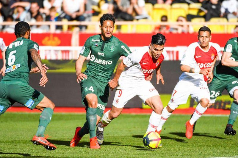 「エムバペ父の弟子」 アーセナルら注目の18歳サリバとは何者か｜写真2