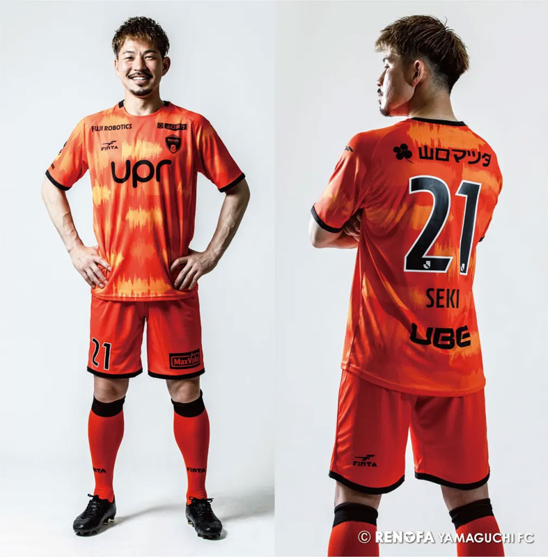 レノファ山口、“クラブ史上初”の夏限定ユニフォームを発表！「選手の声」をデザイン｜写真4