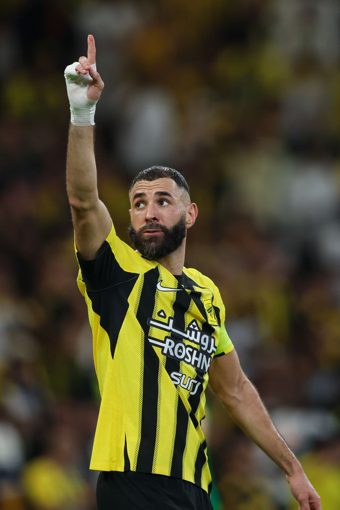 「世界で最も高い給料をもらっているサッカー選手」TOP5｜写真4