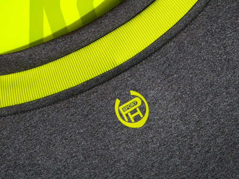 あの「怪物ストライカー」時代にインスパイア！PSVの2017‐18ユニフォーム｜写真7