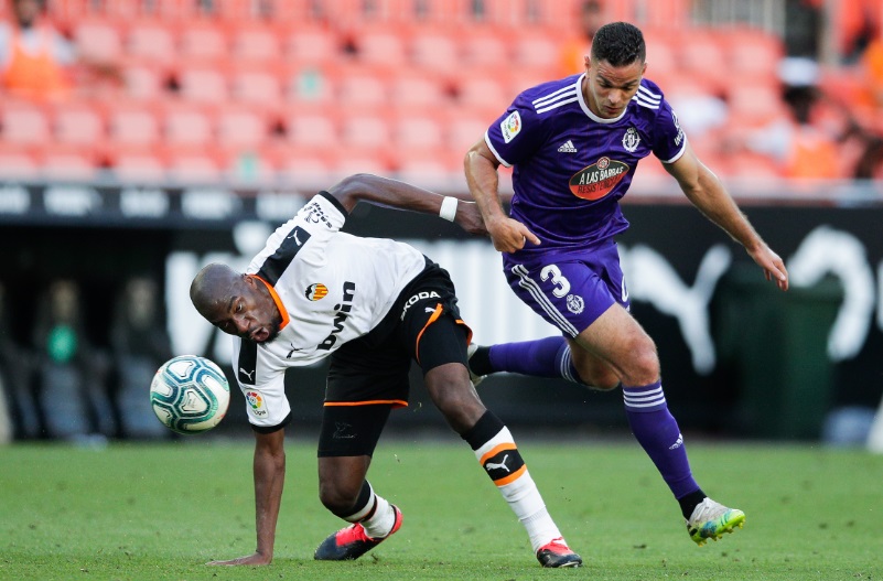 本田圭佑も！最も奇妙な「背番号3」だった8人の異端児｜写真2