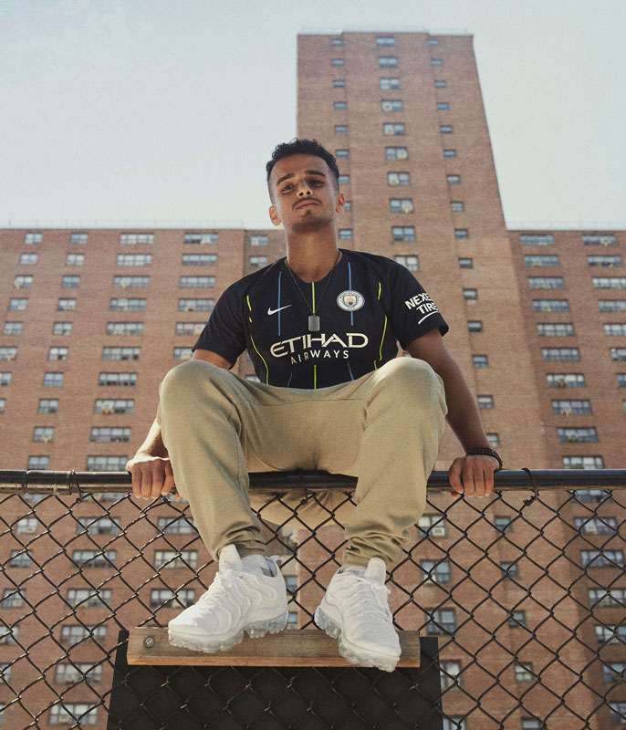 マンチェスター・シティ、2018-19アウェイユニフォームを発表！色は「98-99」｜写真7