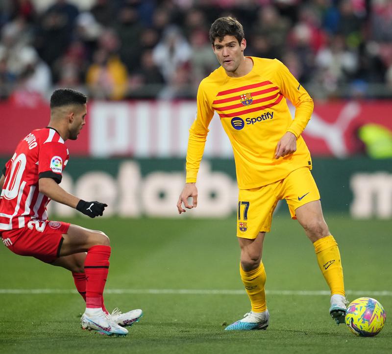 バルセロナ、22-23新ユニフォーム「セニェーラ」を発表！“カタルーニャの旗”をデザイン｜写真5