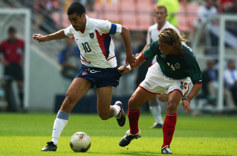 2002年日韓W杯、全代表チームの「背番号10」を振り返る｜写真14