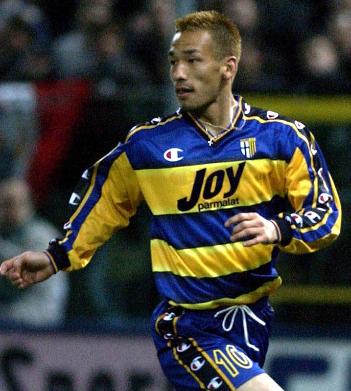 幻のサプライヤー「Champion」のユニフォームを着た4つの欧州チーム｜写真5