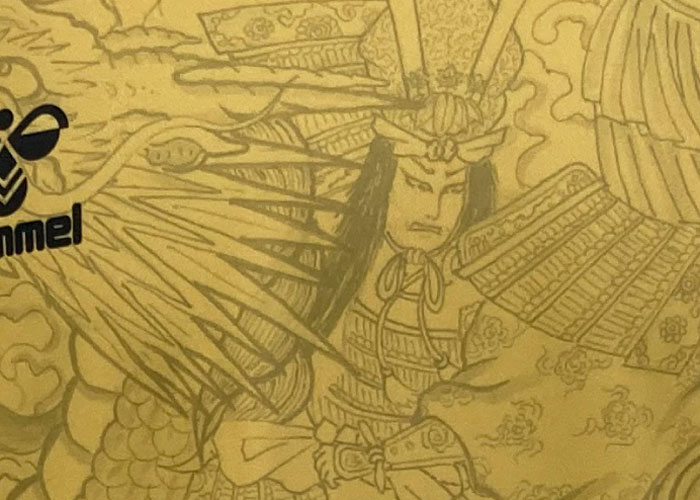 まさに芸術！ヴァンラーレ八戸、「義経と弁慶」を描いた2022夏ユニフォームを発表｜写真4