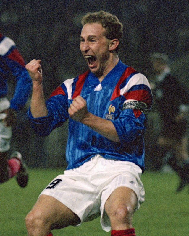 W杯出場を逃した「強豪国のユニフォーム」6選｜写真6