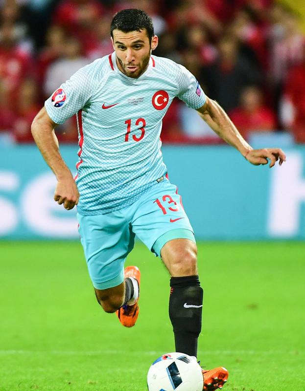 日本と戦うトルコ代表、きっと誰も知らないユニフォーム“こぼれ話”「adidasとNIKEしか知らない」「日韓W杯神話説」｜写真12