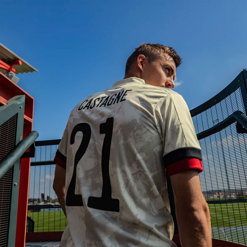 ベルギー代表、EURO2020「新エンブレム」のアウェイユニフォーム！｜写真5