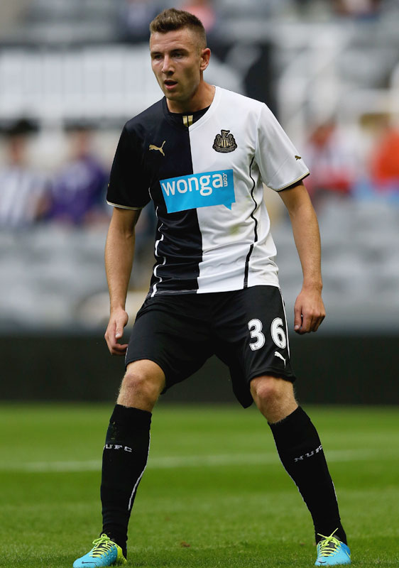 武藤のニューカッスル、歴代カッコいい「チェンジキット」5選｜写真15