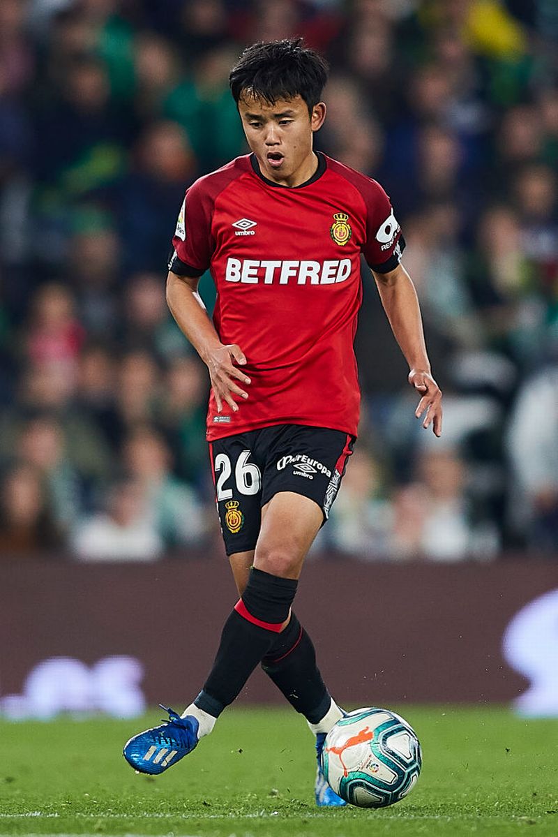 ウイイレ2020「ドリブル最強の右ミッドフィルダー」TOP10｜写真6