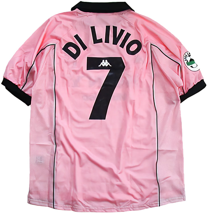 名作ぞろい！最高に欲しい「100周年記念ユニフォーム」8選｜写真9