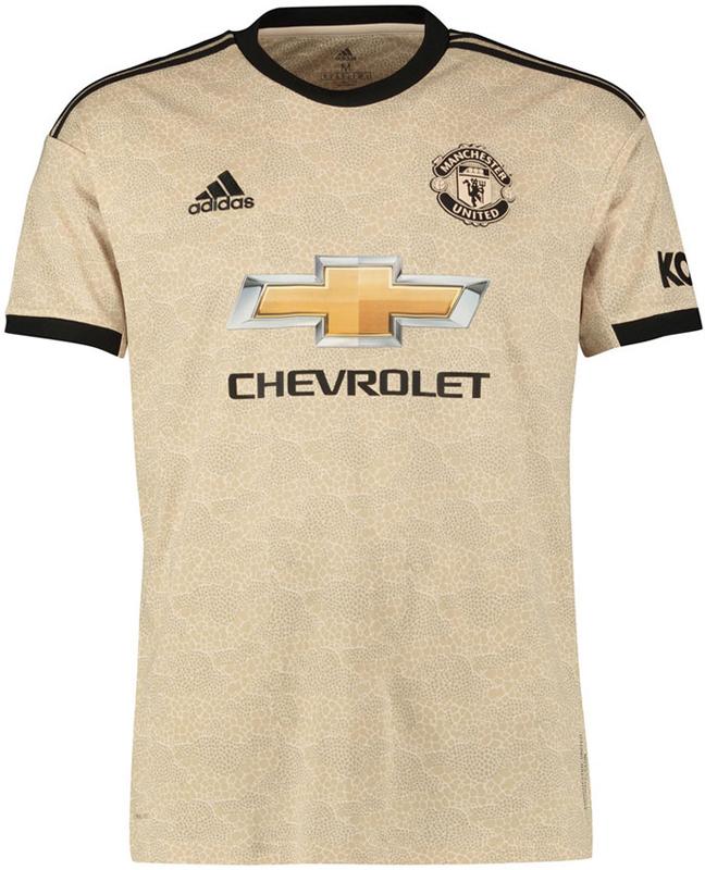 インテルだけじゃない！「ヘビ柄デザインのユニフォーム」6選｜写真12