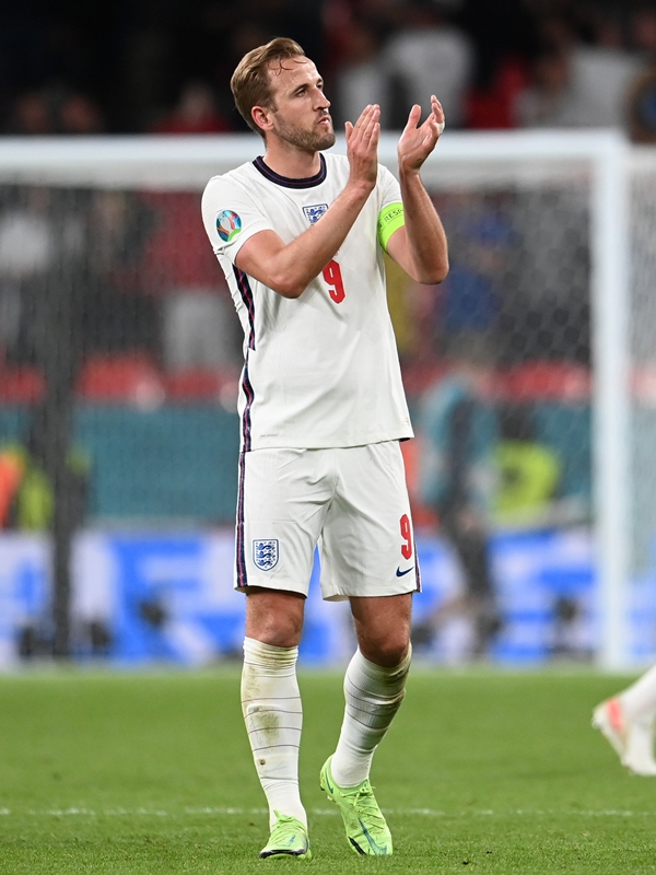 若きタレント軍団！イングランド代表の着用スパイクまとめ（EURO2020）｜写真9