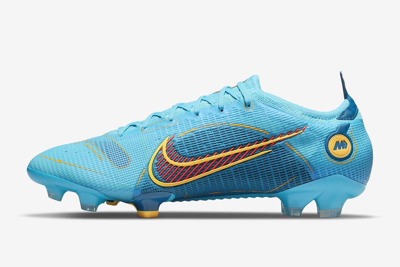 南野がNEWモデルに！日本代表の着用スパイクまとめ（2022年1-2月）｜写真9