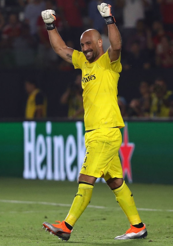 イニエスタ＆トーレスも！今季スパイクブランドを変えた大物選手たち｜写真12