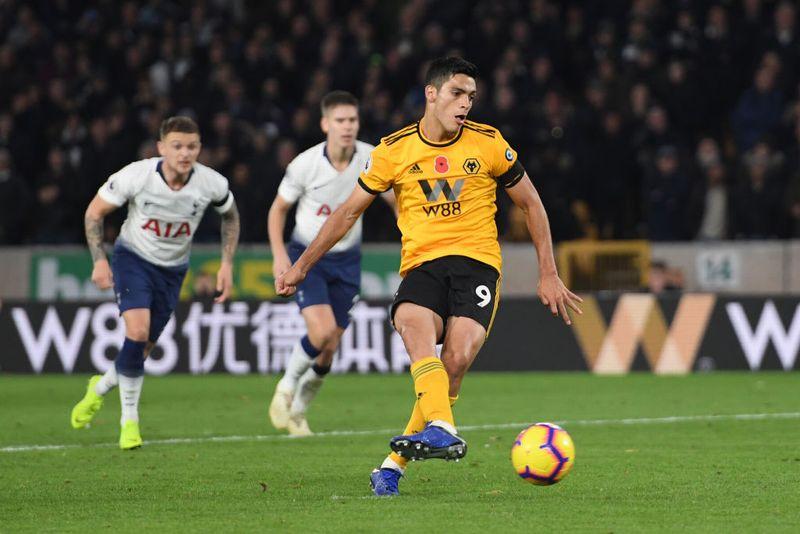 数を撃つべき？プレミアリーグ「枠外シュート数」ランキングTOP10｜写真10