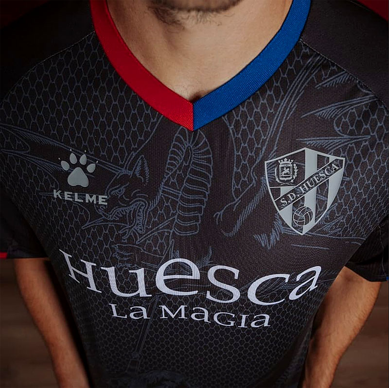 岡崎のウエスカ、2019-20新ユニフォーム登場！サードは「ドラゴンスレイヤー」｜写真5