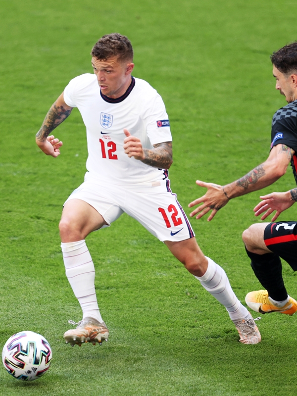 若きタレント軍団！イングランド代表の着用スパイクまとめ（EURO2020）｜写真12