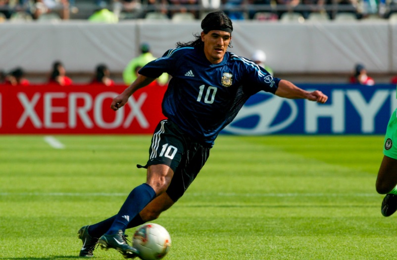 マラドーナが最強！？アルゼンチンの「10番」が最高に似合った5人の天才｜写真6