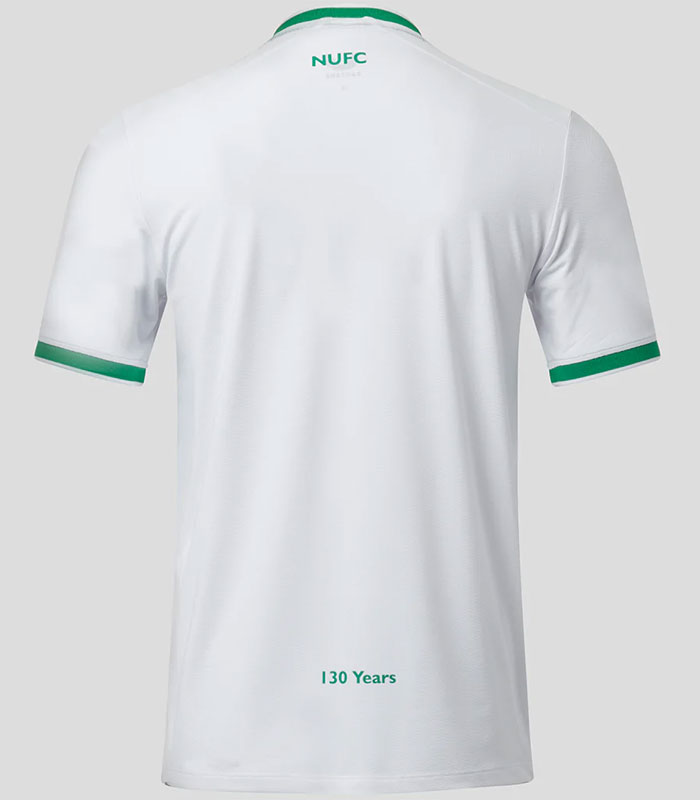 ニューカッスル、2022-23新ユニフォームを発表！「どこか懐かしいデザイン」登場｜写真8