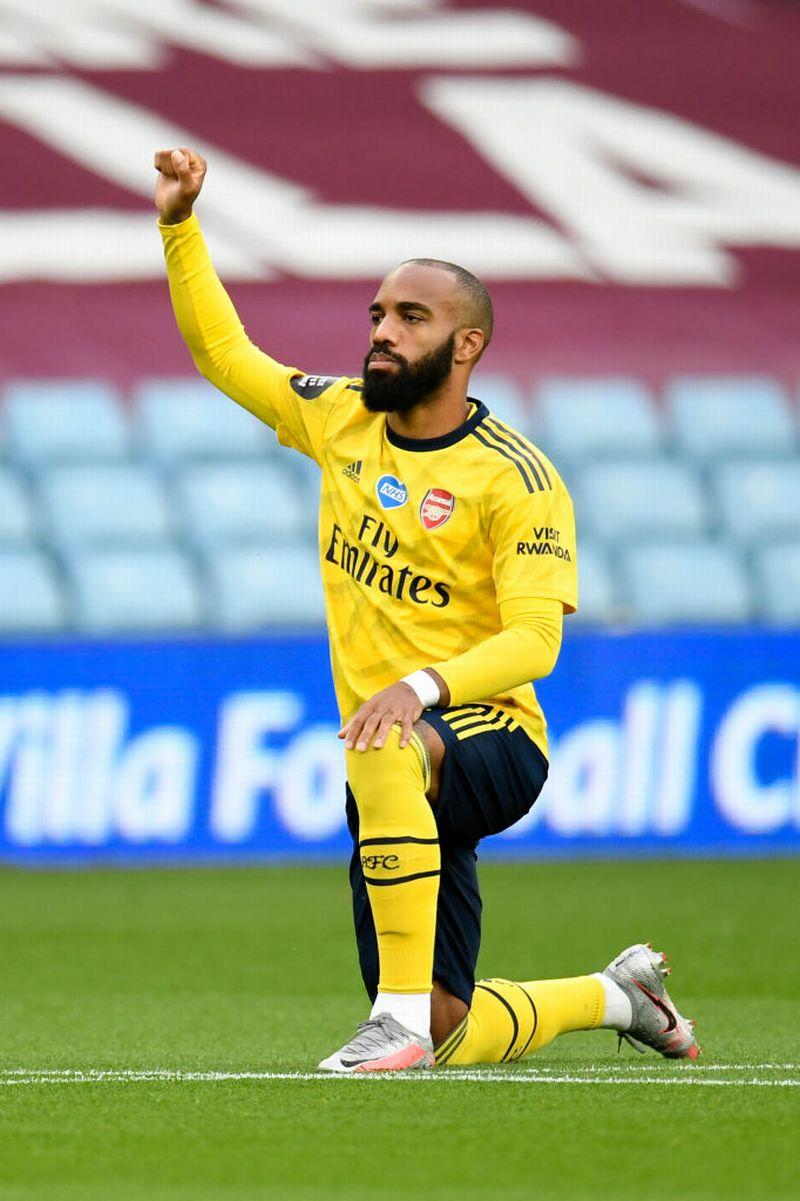 アーセナルを今夏退団するかもしれない8名の選手｜写真4