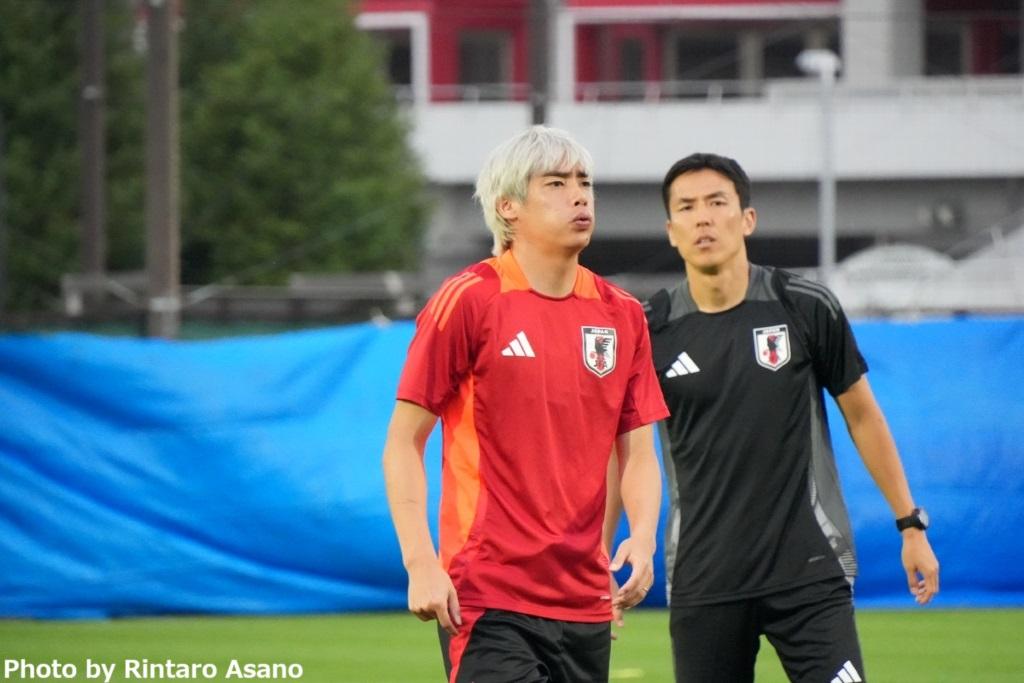 日本代表復帰のFW伊東純也に一問一答「本当にうれしいですし、チームに貢献したい気持ちでいます」｜写真3