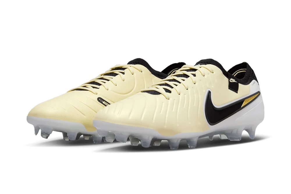 日本代表、選手が「いま履いているスパイク」はこれ（2024年3月シリーズ北朝鮮戦）｜写真11