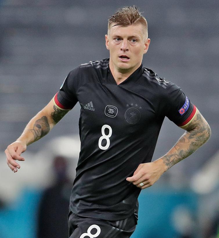 試合ユニ限定！EURO2020、「ピッチ上で最高にかっこいい」ユニフォーム10選｜写真18