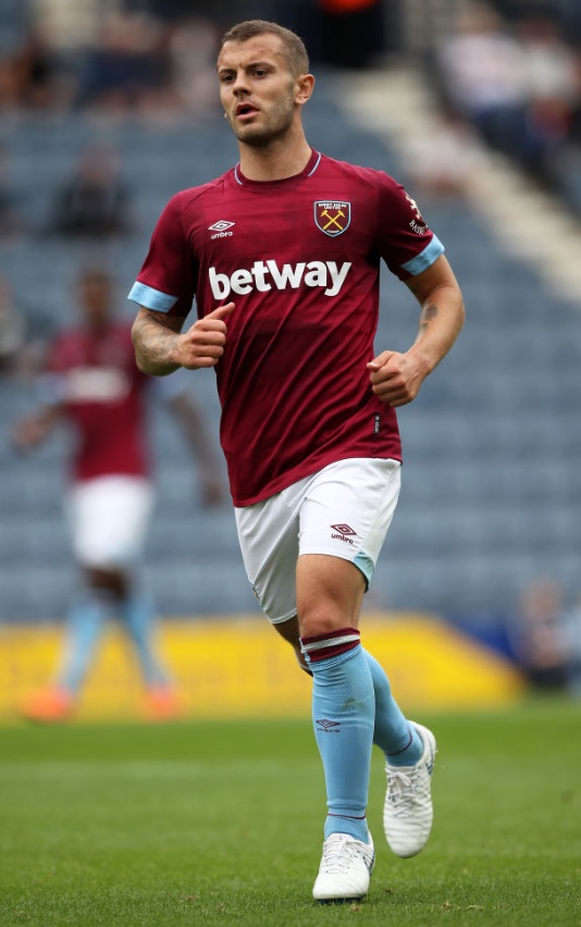 18-19プレミアリーグ！注目移籍選手たちの「新ユニフォーム姿」まとめ｜写真14