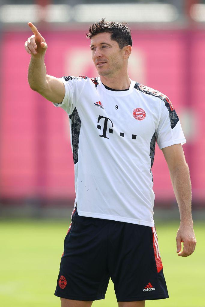バイエルンが「同リーグのライバルから引き抜いた」すごい選手たち｜写真9