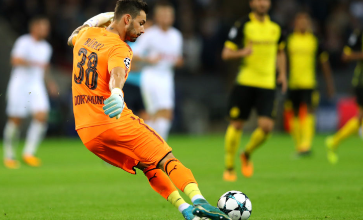  「いま世界で最もボールプレーがうまいGK、TOP7！」｜写真5