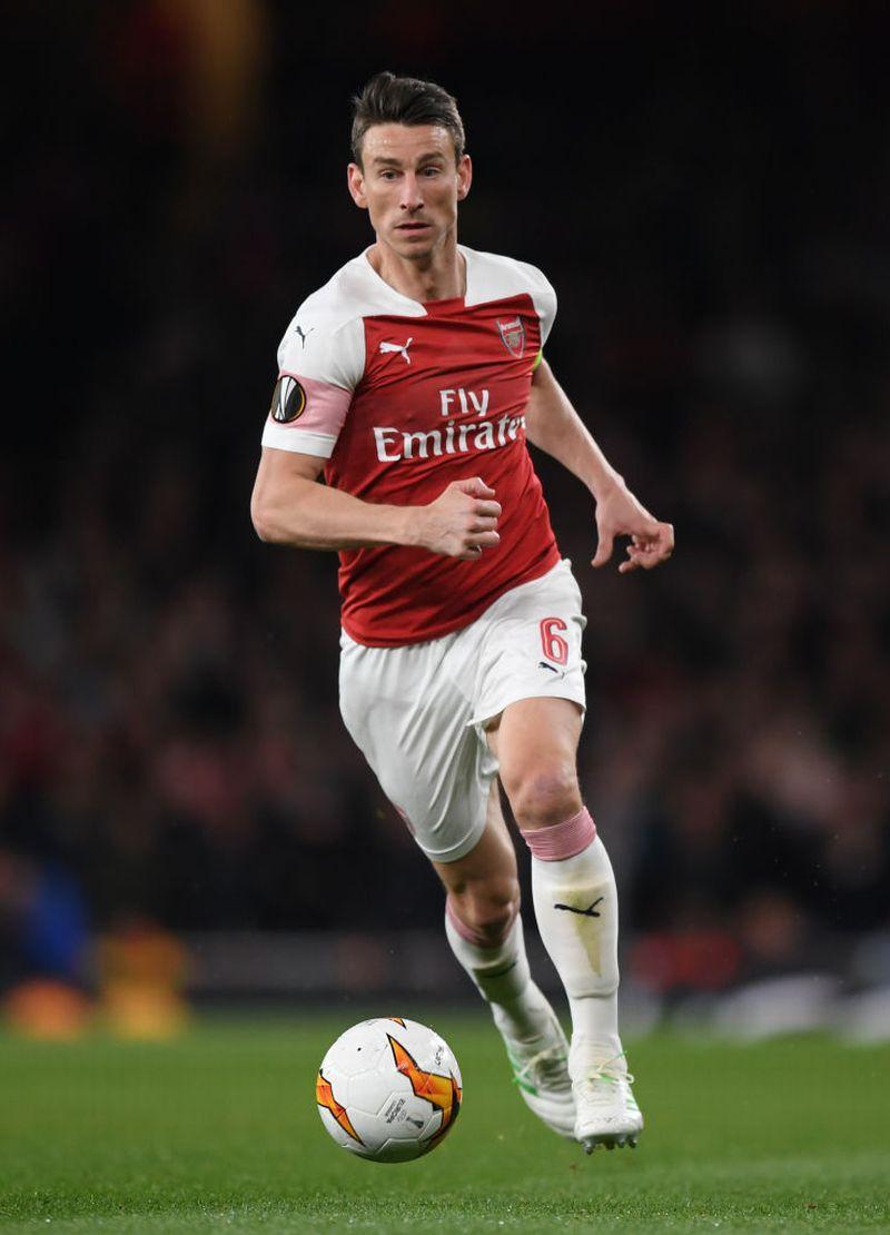 「ソル・キャンベル退団後にアーセナルに来たCB」最高と最悪の5名｜写真5