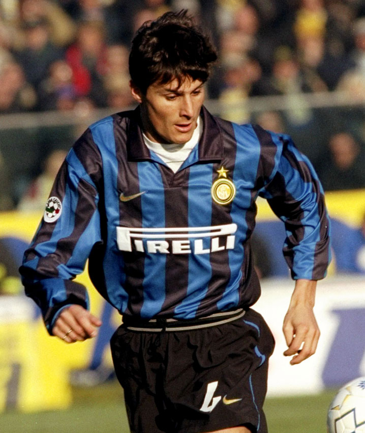 世界最強リーグ、セリエA！90年代「ビッグ7」のかっこいいユニフォーム｜写真6