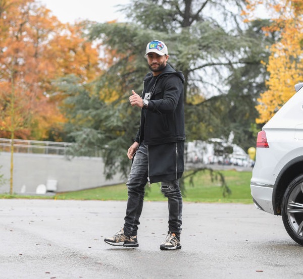 エムバペは赤！フランス代表、「冬の私服ファッション」はこんな感じ｜写真13