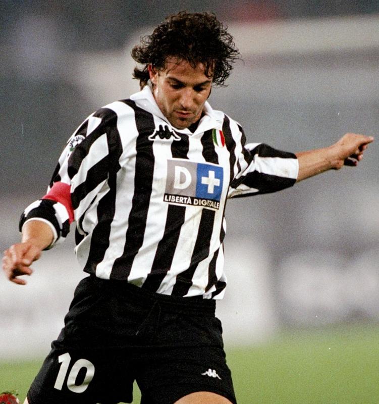 懐かしいぞ！セリエA、98-99シーズンの「郷愁を誘うユニフォーム」8選｜写真6