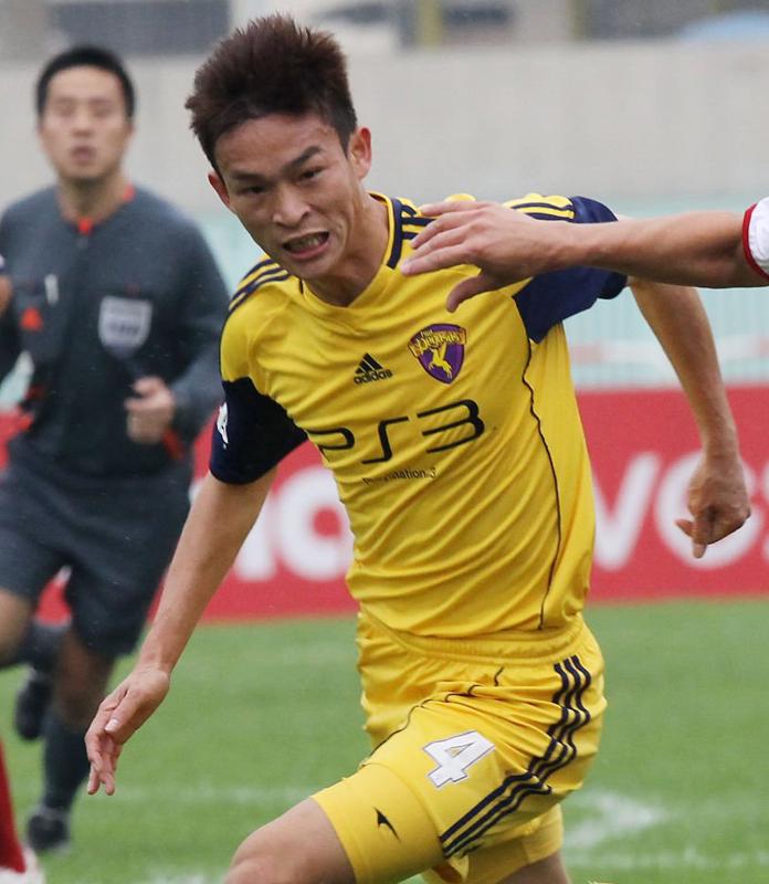 世界中で人気『PlayStation』の胸ロゴ！実は“プレステ3”まであるのを知っているか｜写真7