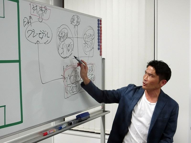 岩政×能登の年末特別対談「日本人が海外で生き残るための秘訣、子供たちに伝えたい大事なこと」｜写真2