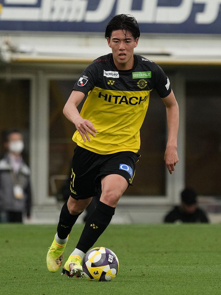 サッカー日本代表、全選手の契約メーカーと着用スパイク一覧（2025年6月シリーズ完全版）｜写真21