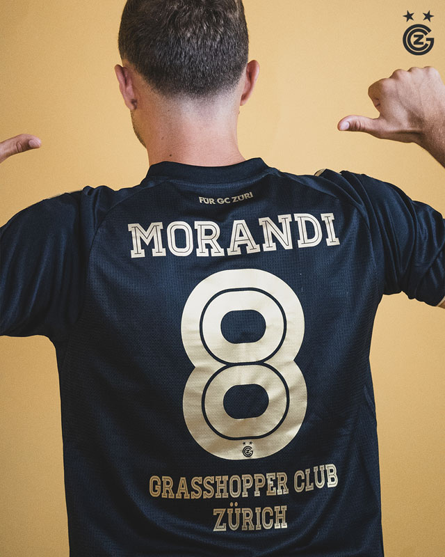 瀬古歩夢が所属のグラスホッパー、23-24新ユニ登場！なぜデザインは「青白半々」なのか｜写真5