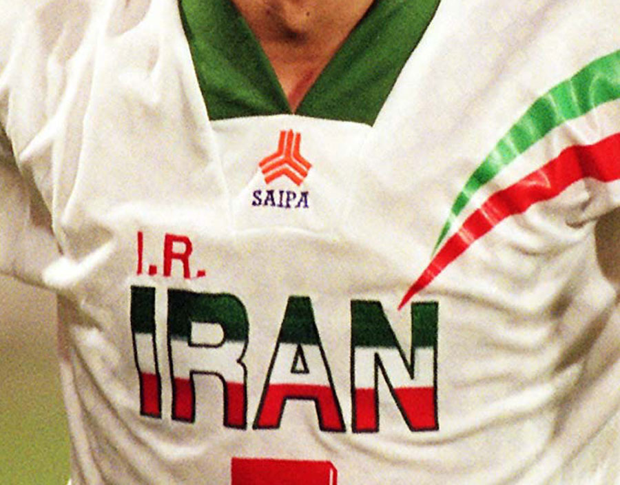 日本戦のイラン代表、たぶん誰も知らないユニフォーム“こぼれ話”「ヒョウ柄がブーム」「選手がユニサプライヤー」 ｜写真7