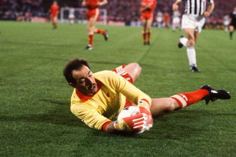 マルティネス参戦！「史上最もクレイジーだったGK」ベスト9｜写真8